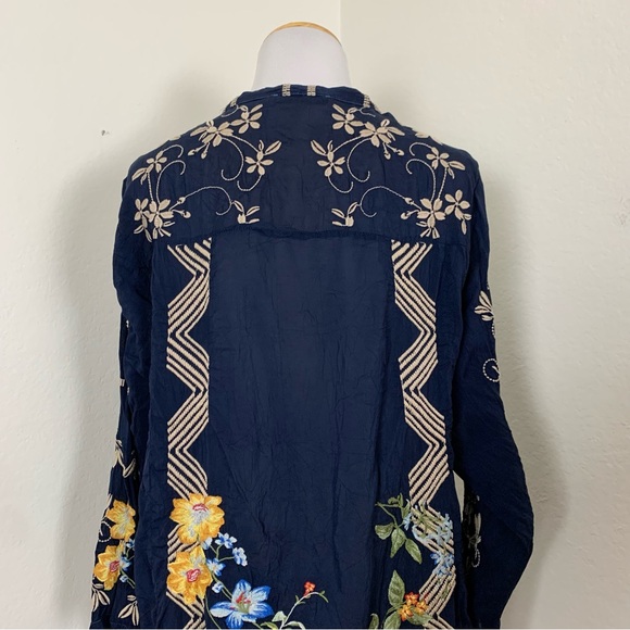 Johnny Was Floral Embroidered Tunic Top Women’s L Blue Multi Cupra Tie Neck Art - Picture 14 of 17